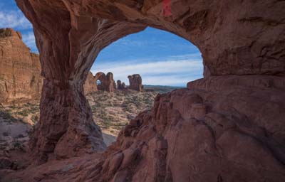 Cove Arch framing Double Arch